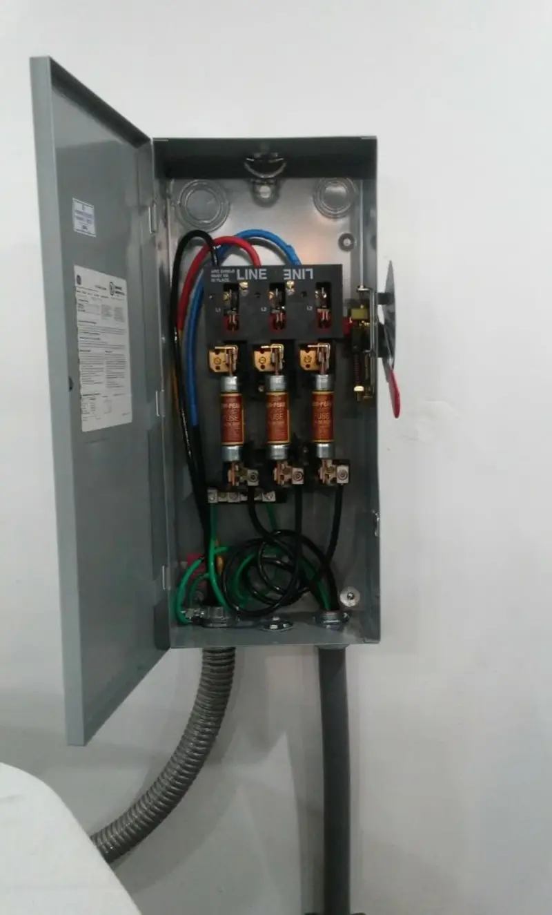 Three-phase disconnect switch installed for Smoke Detector Installation in New Brunswick